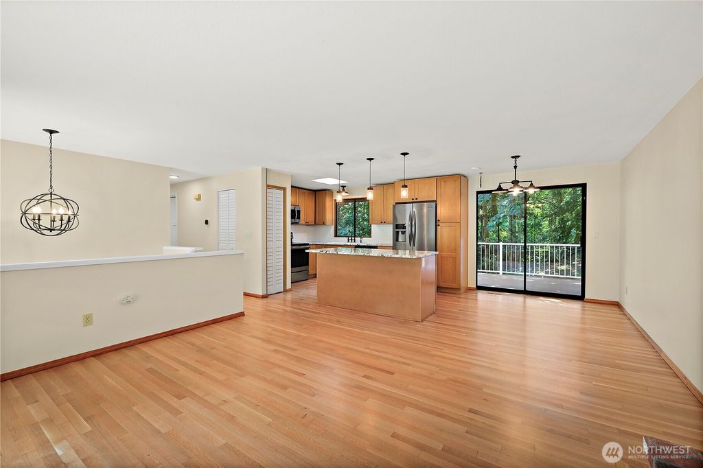 Photo of 1080 Ridgewood Circle SW, Issaquah, WA 98027 (MLS # 2411218)