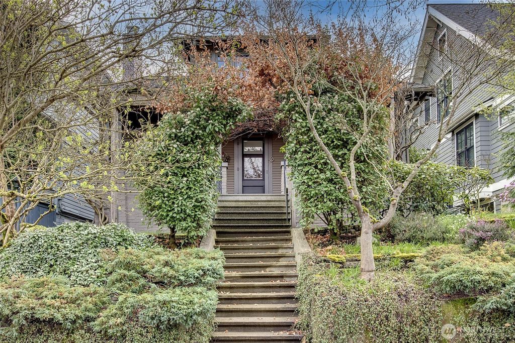 Photo of 1922 11th Avenue E, Seattle, WA 98102 (MLS # 2354822)