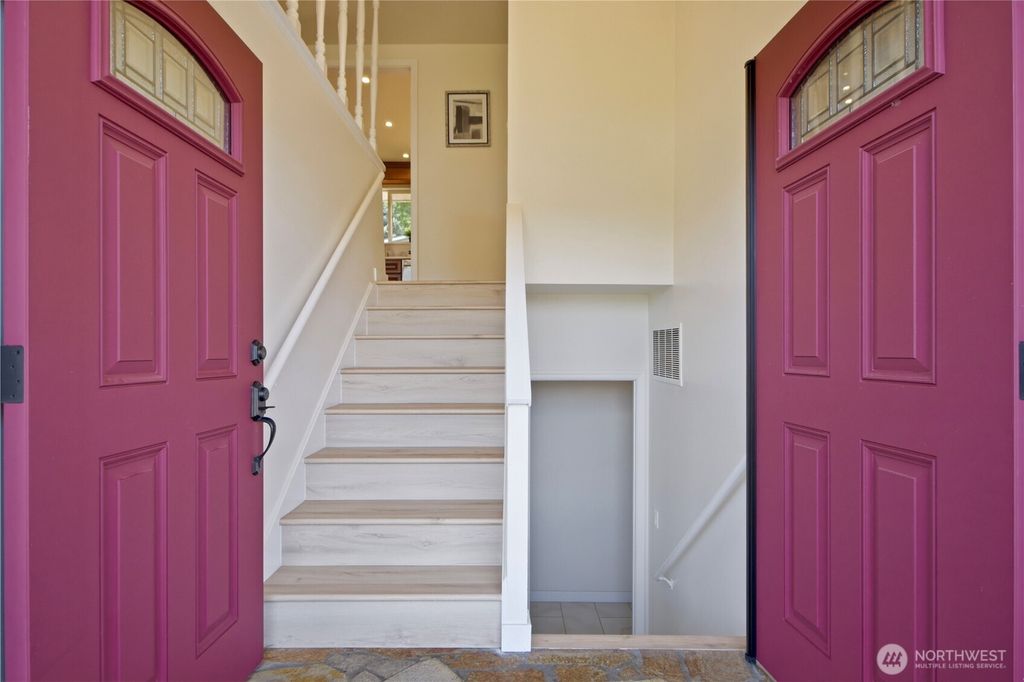 Photo of 8220 S 120th Street, Seattle, WA 98178 (MLS # 2527342)