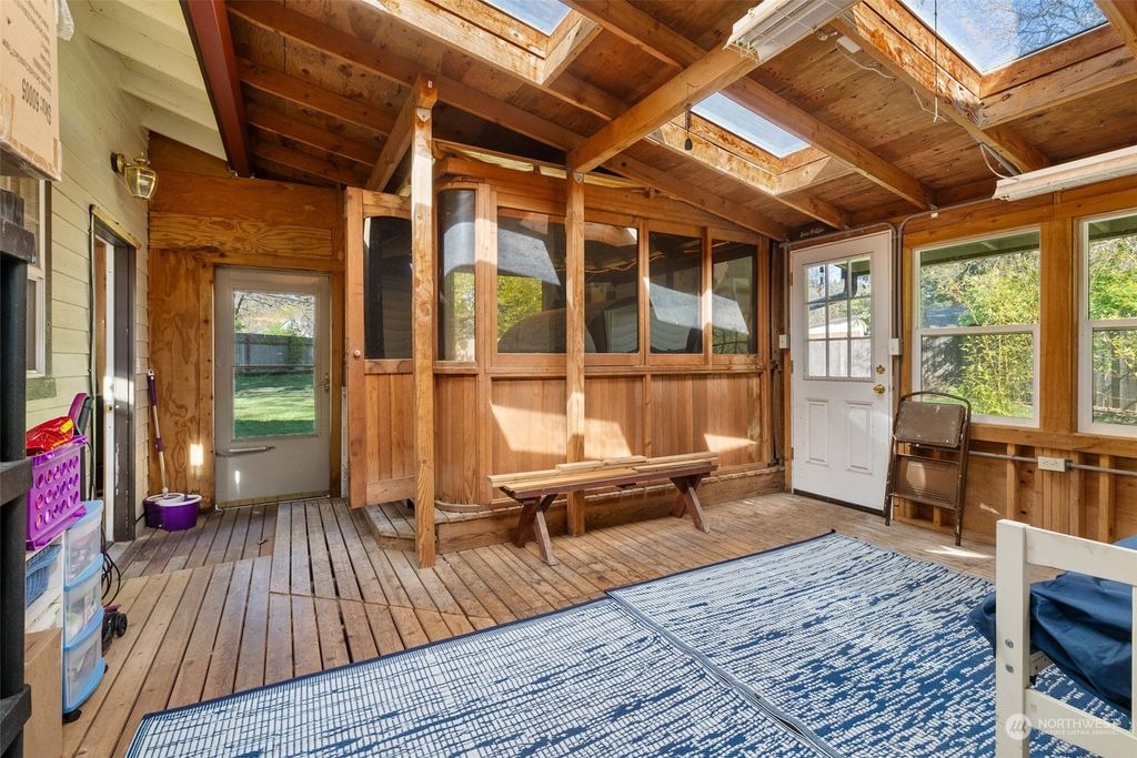listing image 9369919243757900736