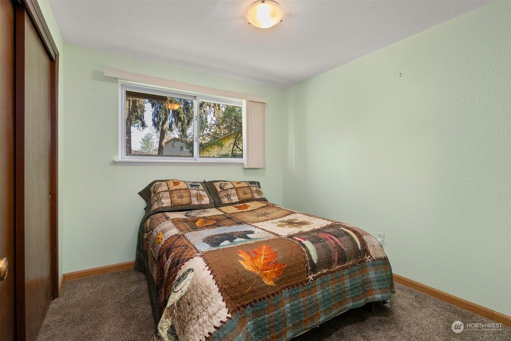 listing image 9366989714070591233
