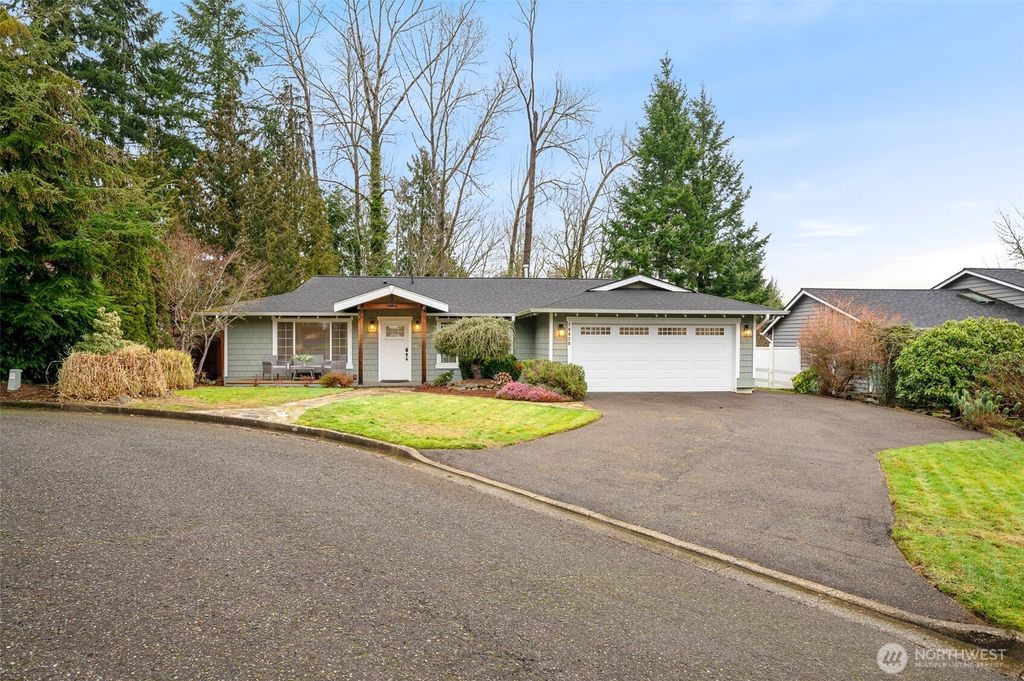Photo of 10820 NE 154th Place, Bothell, WA 98011 (MLS # 2334703)
