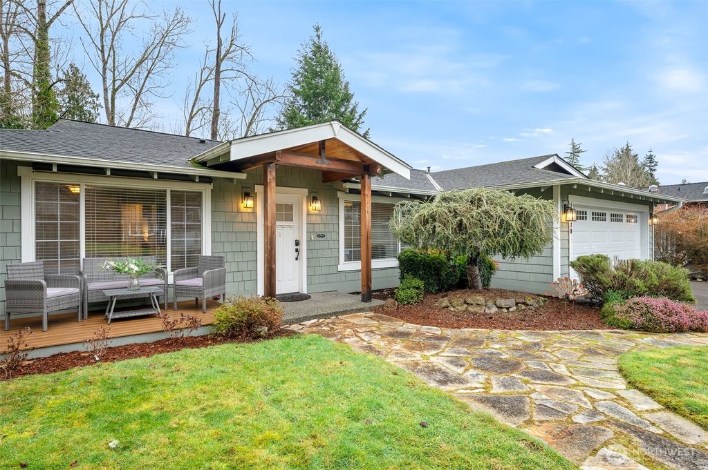 Photo of 10820 NE 154th Place, Bothell, WA 98011 (MLS # 2334703)