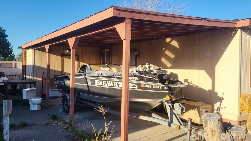 Photo of 353 5th Avenue SE, Ephrata, WA 98823 (MLS # 2498506)