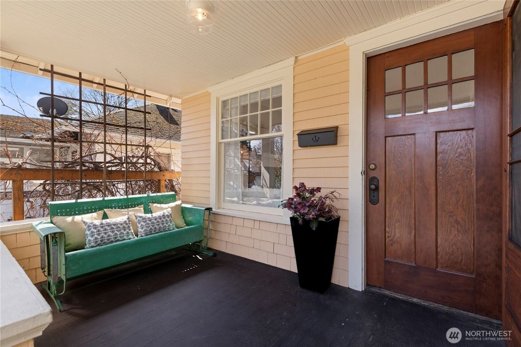 Photo of 4659 1st Avenue NE, Seattle, WA 98105 (MLS # 2354539)