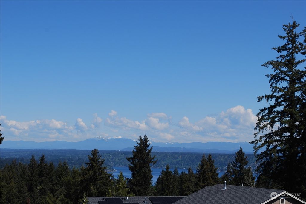 Photo of 4427 158th Avenue SE, Bellevue, WA 98006 (MLS # 2230355)