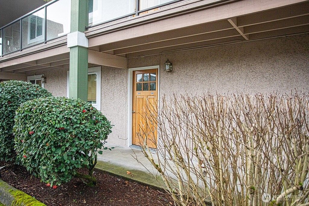 Photo of 1717 E 16th Street #205, Bremerton, WA 98310 (MLS # 2458914)