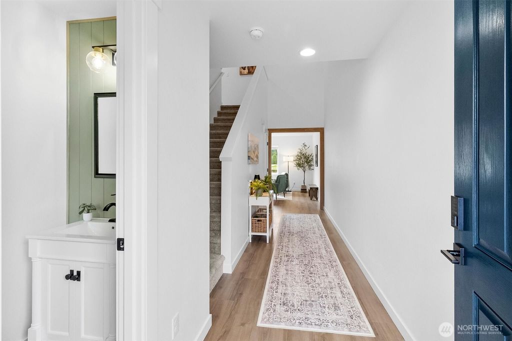 Photo of 17804 Ashe Court, Granite Falls, WA 98252 (MLS # 2507927)