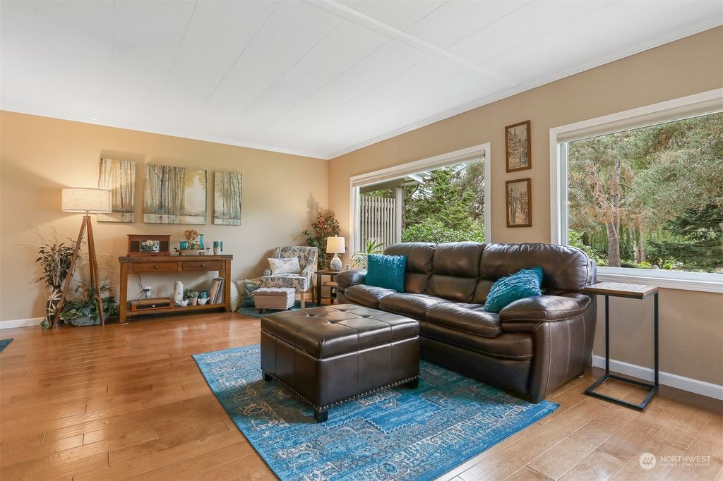 Photo of 23817 Willow Circle, Bothell, WA 98021 (MLS # 2292277)