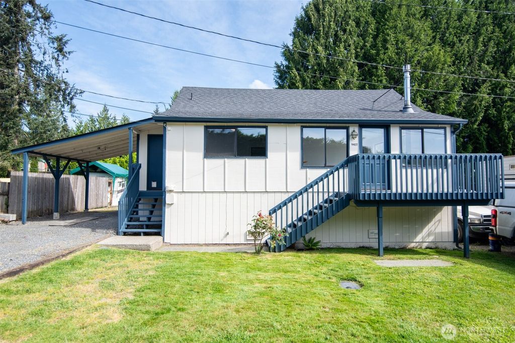 Photo of 9407 15th Street NE, Lake Stevens, WA 98258 (MLS # 2525760)