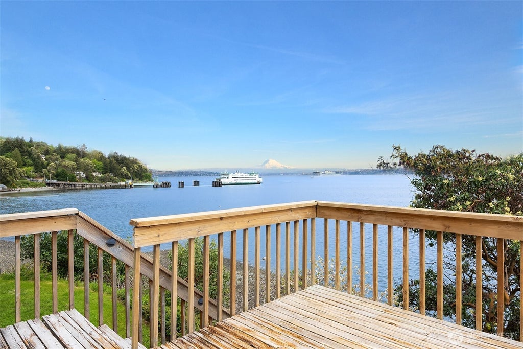 Photo of 13725 SW Pohl Road, Vashon, WA 98070 (MLS # 2588435)