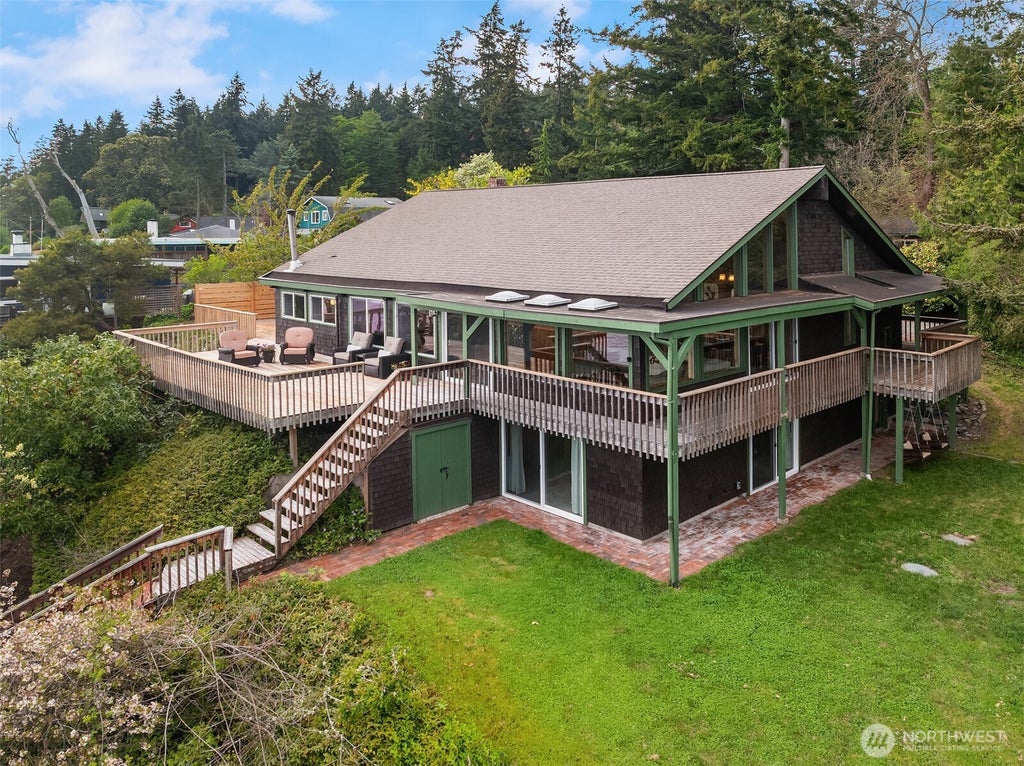 Photo of 13725 SW Pohl Road, Vashon, WA 98070 (MLS # 2588435)