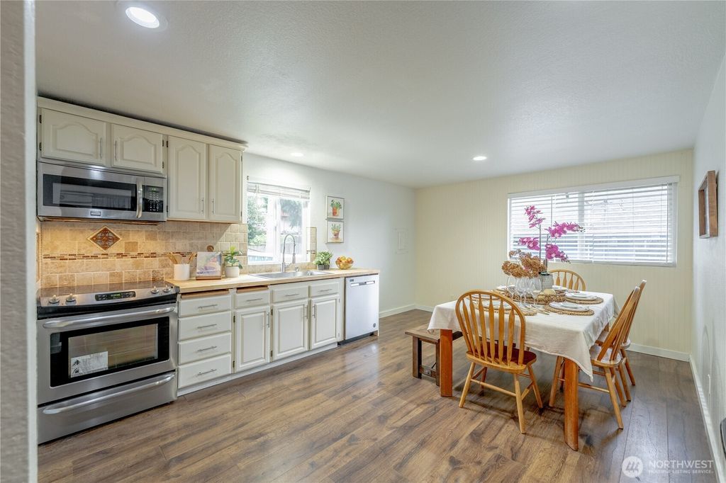 Photo of 4404 Terrace Drive #10, Everett, WA 98203 (MLS # 2458049)