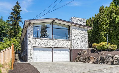 Photo of 5210 S Kenyon Street, Seattle, WA 98118 (MLS # 2532308)