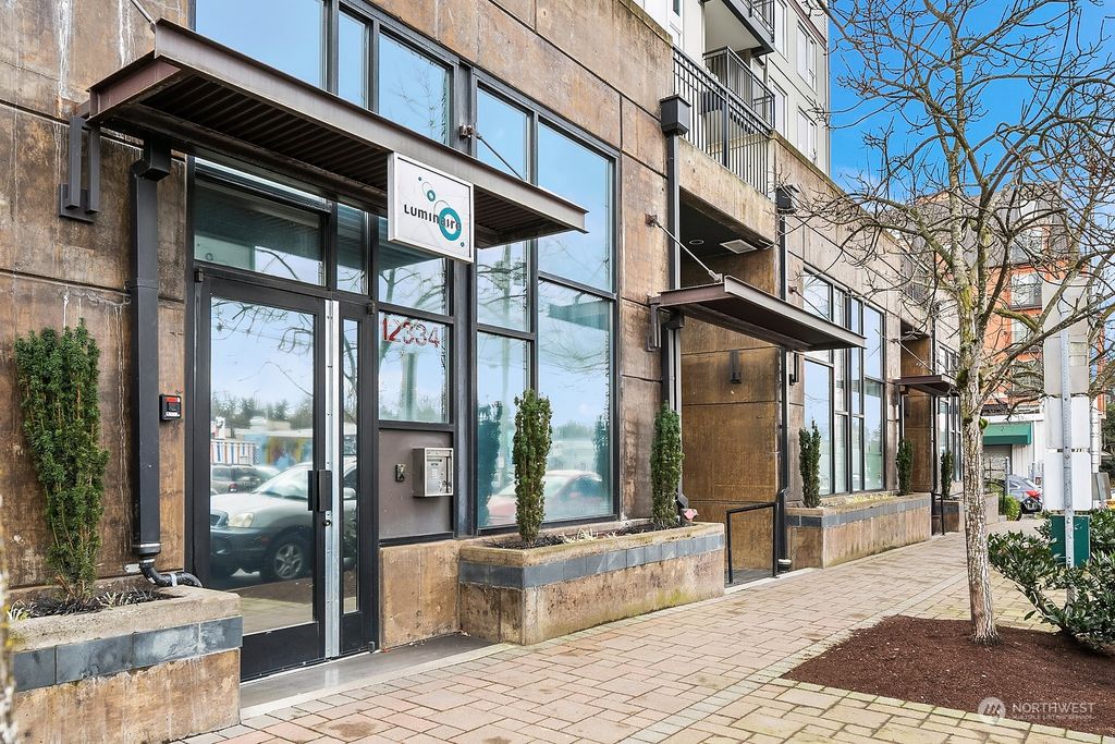 Photo of 12334 31st Avenue NE #504, Seattle, WA 98125 (MLS # 2035065)