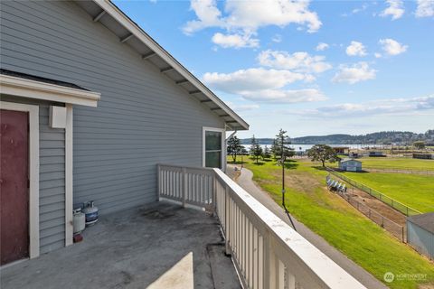 A home in Oak Harbor