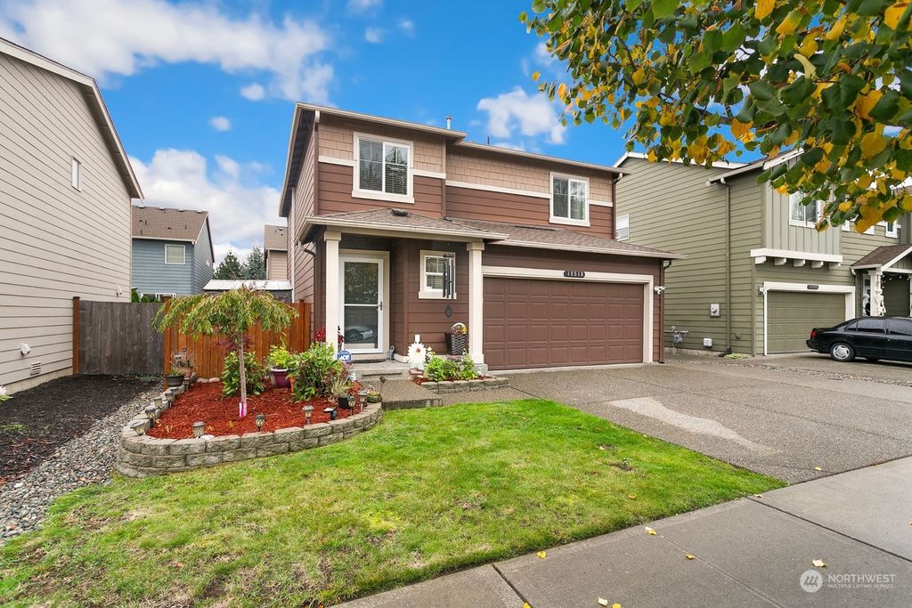 Photo of 19518 SE 271st Place, Covington, WA 98042 (MLS # 2172318)