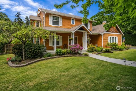 Photo of 1850 Maple Street, Port Townsend, WA 98368 (MLS # 2524534)
