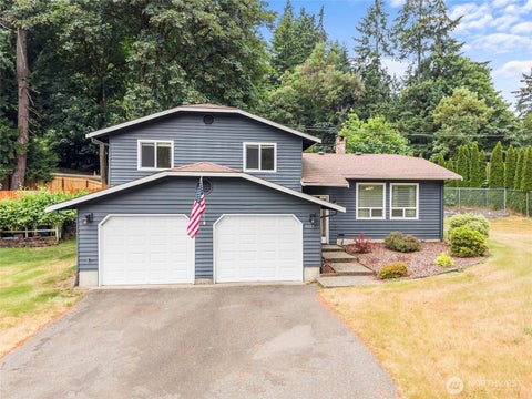 Photo of 3995 Fischer Park Avenue NE, Bremerton, WA 98310 (MLS # 2545030)