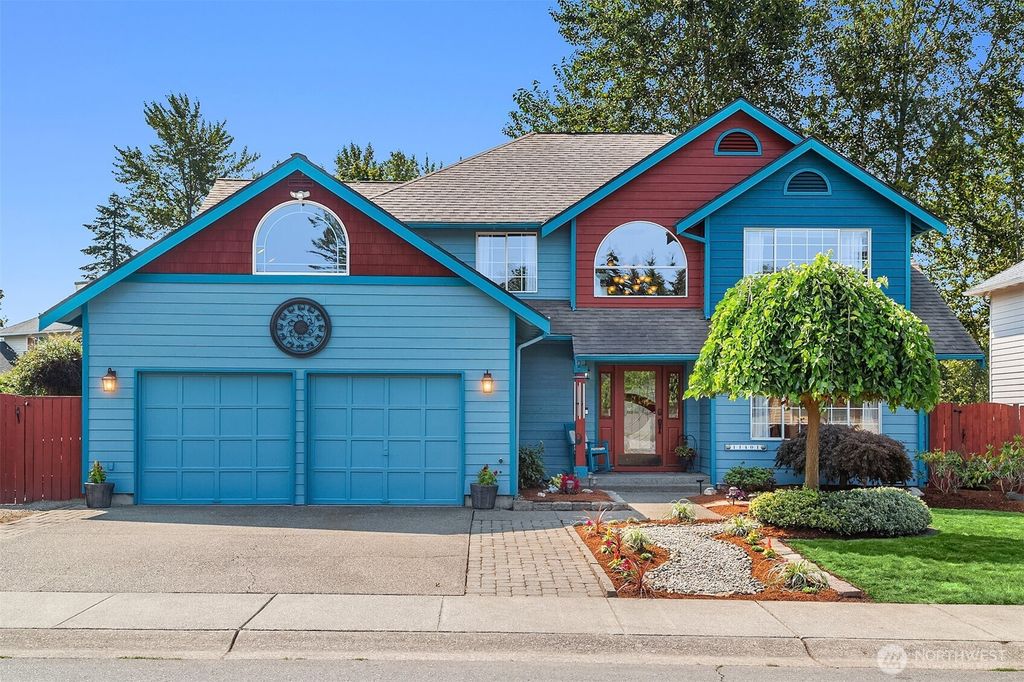 Photo of 11401 SE 219th Place, Kent, WA 98031 (MLS # 2354681)