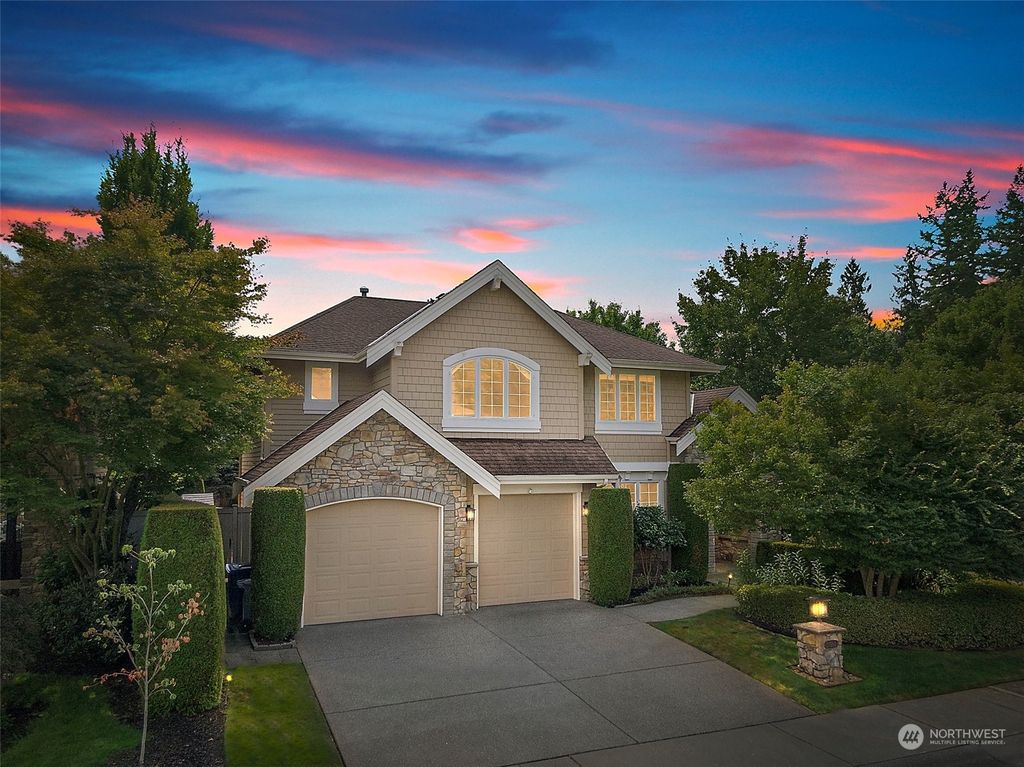 Photo of 27505 SE 28th Court, Sammamish, WA 98075 (MLS # 2148893)