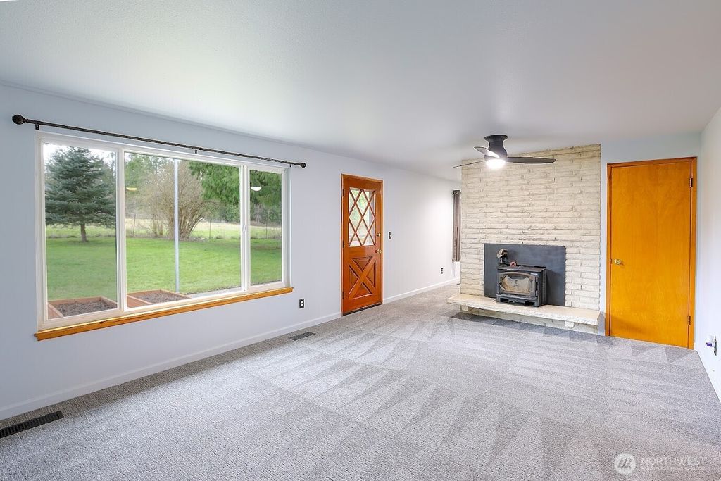 Photo of 3024 100th Drive SE, Lake Stevens, WA 98258 (MLS # 2344337)