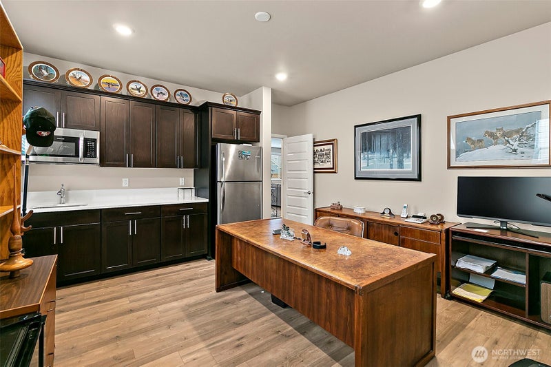 19121 129th Street E