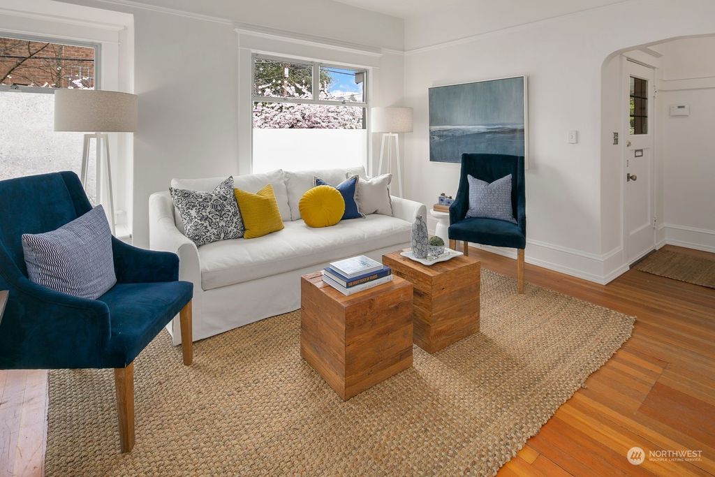 Photo of 1017 NE 73rd Street, Seattle, WA 98115 (MLS # 2074470)