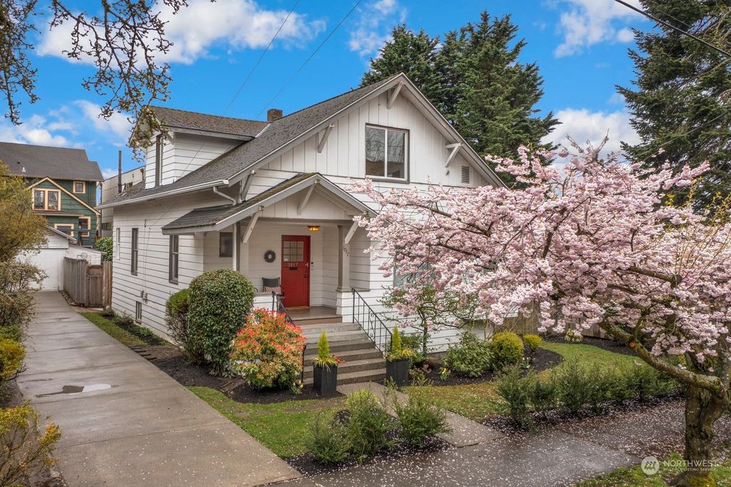 Photo of 1017 NE 73rd Street, Seattle, WA 98115 (MLS # 2074470)