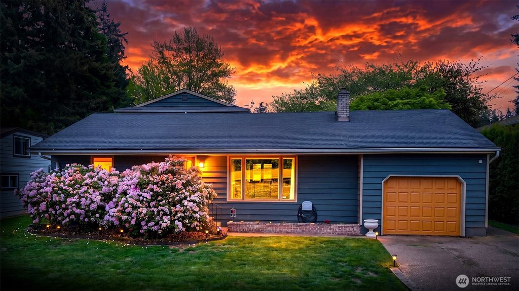 Photo of 4919 Dogwood Drive, Everett, WA 98203 (MLS # 2515975)