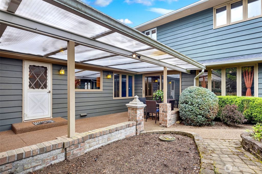 Photo of 4919 Dogwood Drive, Everett, WA 98203 (MLS # 2515975)
