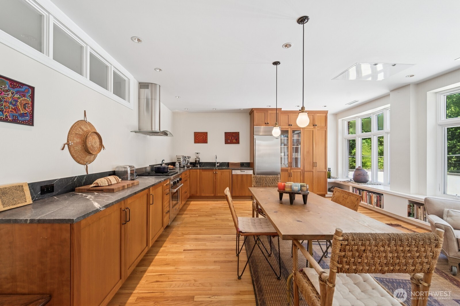 2809 Mount Rainier Drive S 4