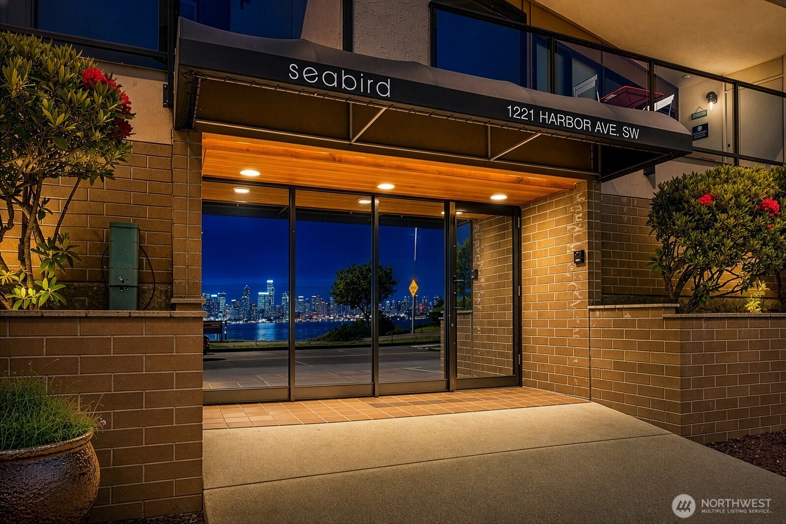 1221 Harbor Avenue SW 105