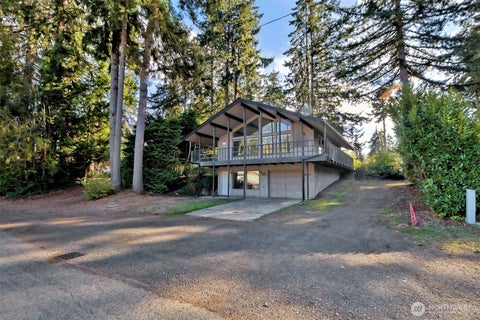 Photo of 927 Grant Avenue, Shelton, WA 98584 (MLS # 2589023)