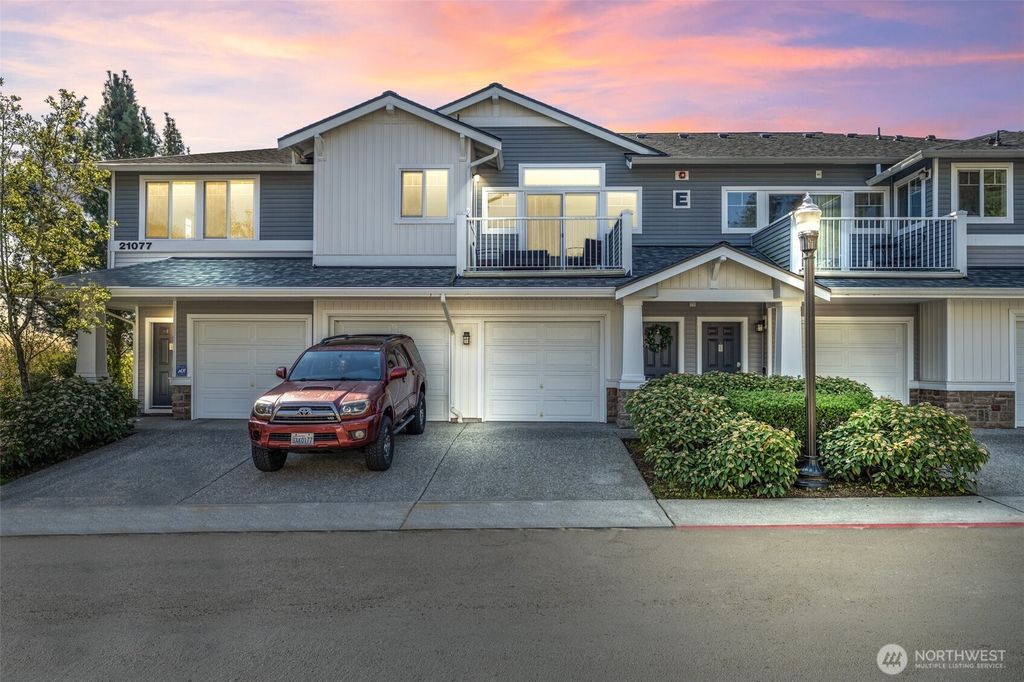 Photo of 21077 40th Place S #E4, SeaTac, WA 98198 (MLS # 2361449)