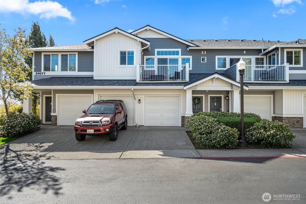 Photo of 21077 40th Place S #E4, SeaTac, WA 98198 (MLS # 2361449)