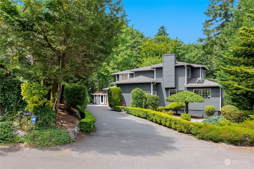 Photo of 16413 SE 39th Place, Bellevue, WA 98008 (MLS # 2077958)