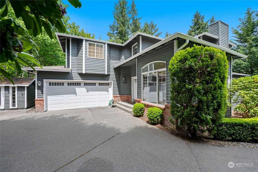 Photo of 16413 SE 39th Place, Bellevue, WA 98008 (MLS # 2077958)