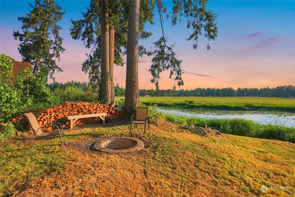 Photo of 11416 181st Drive NE, Granite Falls, WA 98252 (MLS # 2101778)