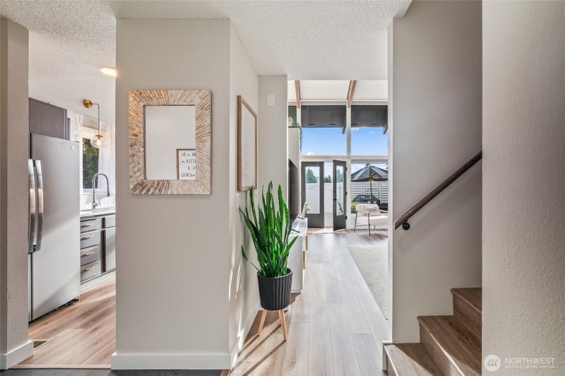 10 S Cove Avenue 1A