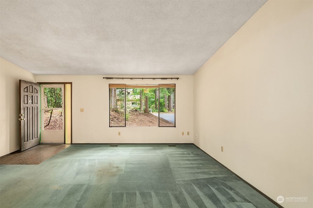 Photo of 3011 249th Avenue SE, Sammamish, WA 98075 (MLS # 2271895)