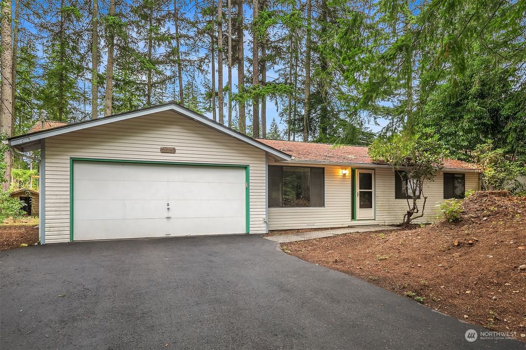 Photo of 3011 249th Avenue SE, Sammamish, WA 98075 (MLS # 2271895)
