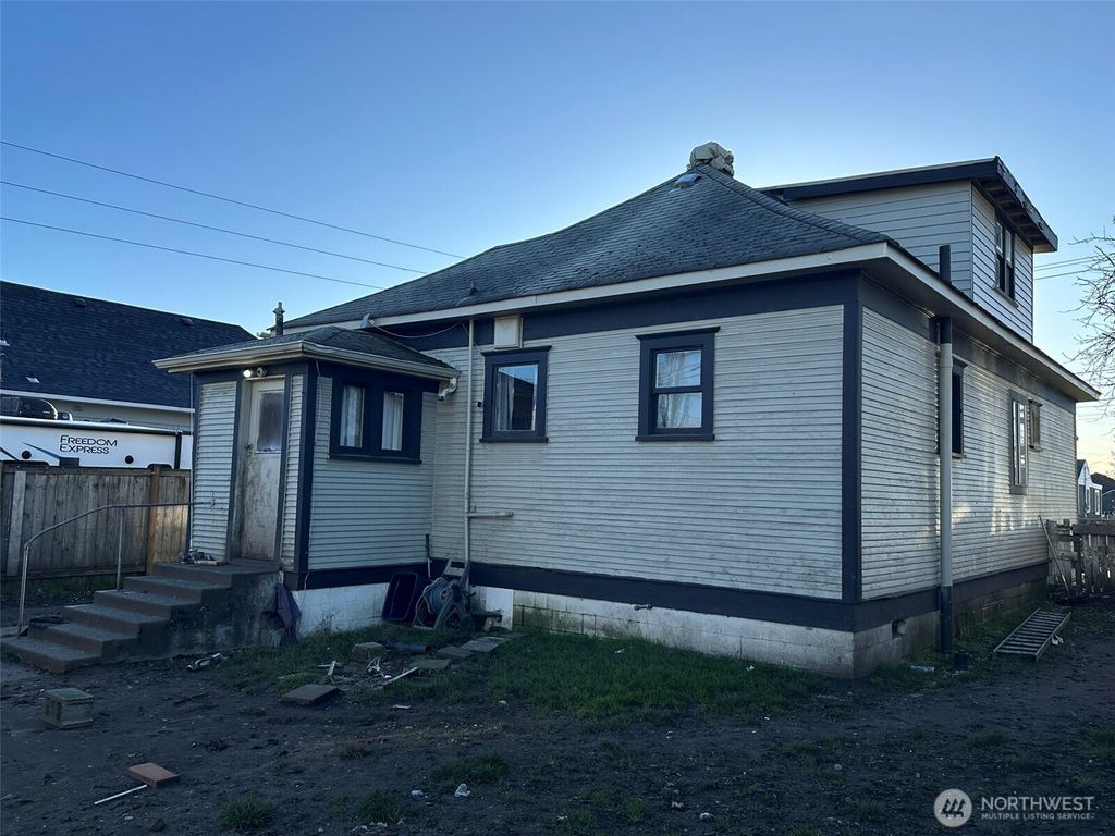 Photo of 6443 S Warner Street, Tacoma, WA 98409 (MLS # 2484959)