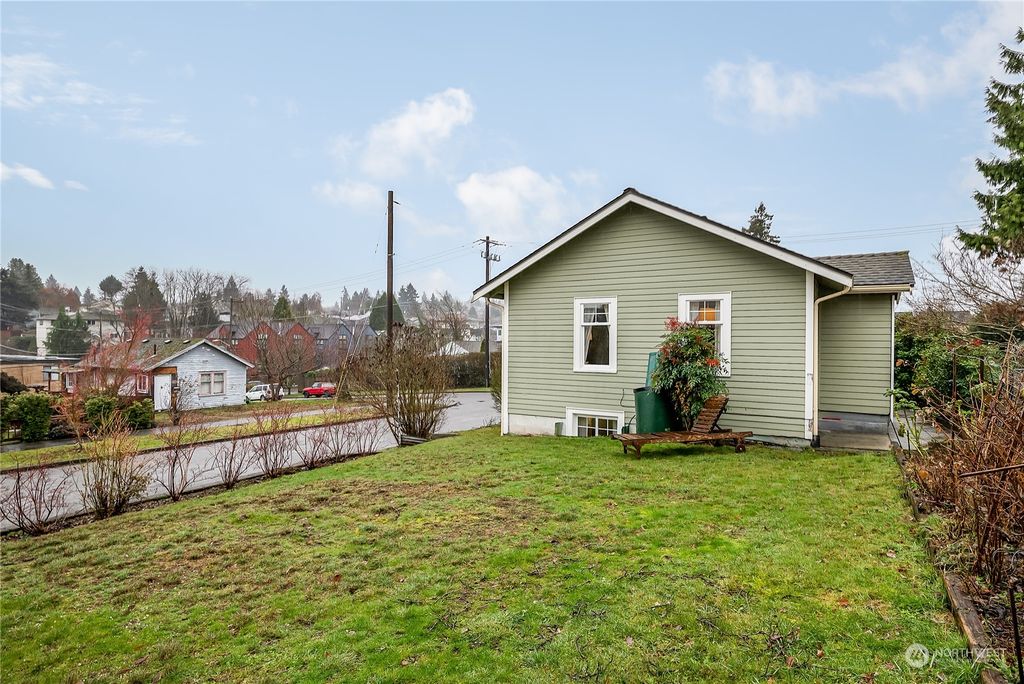 Photo of 4100 SW Raymond Street, Seattle, WA 98136 (MLS # 2193402)
