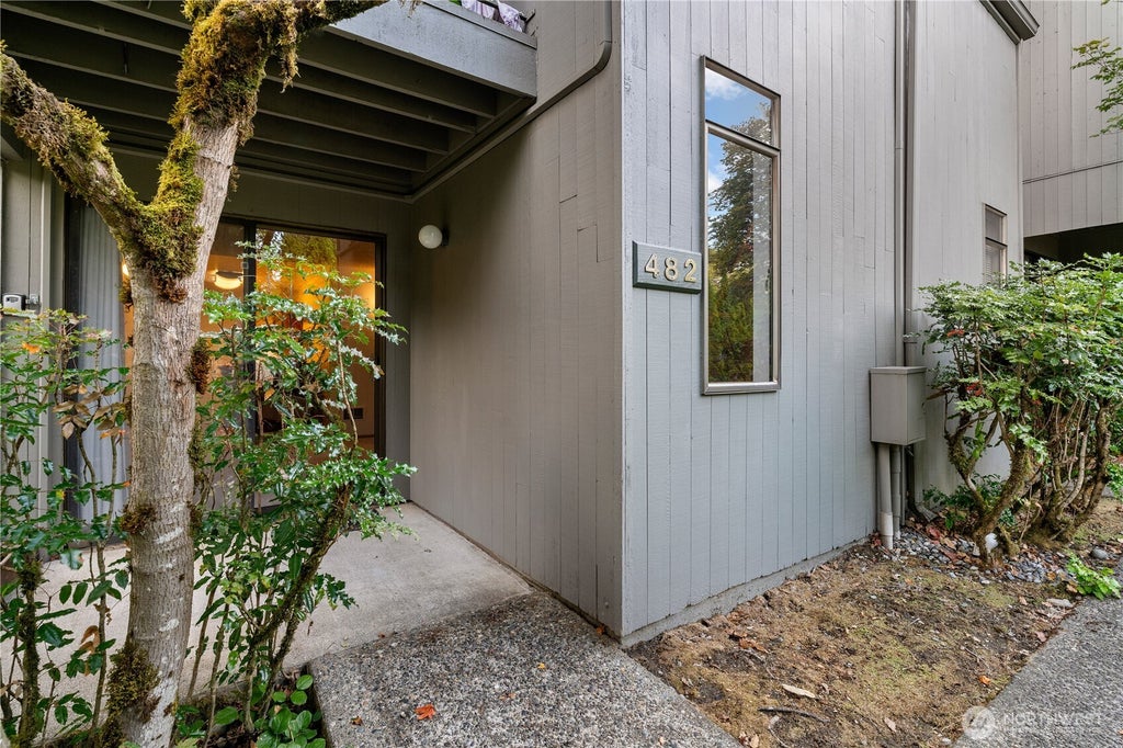 Photo of 6581 137th Place NE #482, Redmond, WA 98052 (MLS # 2583274)