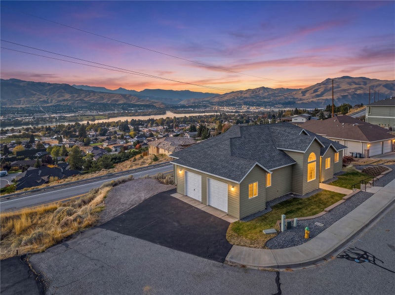 566 Lower Daniels Drive