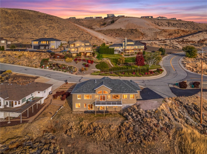 566 Lower Daniels Drive