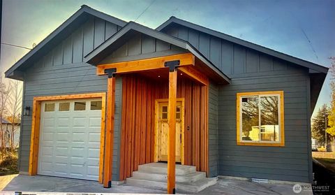 Photo of 124 Murphy Street, Waitsburg, WA 99321 (MLS # 2483399)