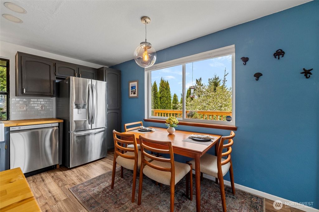 Photo of 407 NE 4th Street, Coupeville, WA 98239 (MLS # 2512883)