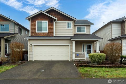 Photo of 1752 42nd Street NE, Auburn, WA 98002 (MLS # 2475703)